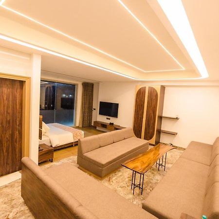 Hotel Mirana , Tinsukia Dış mekan fotoğraf