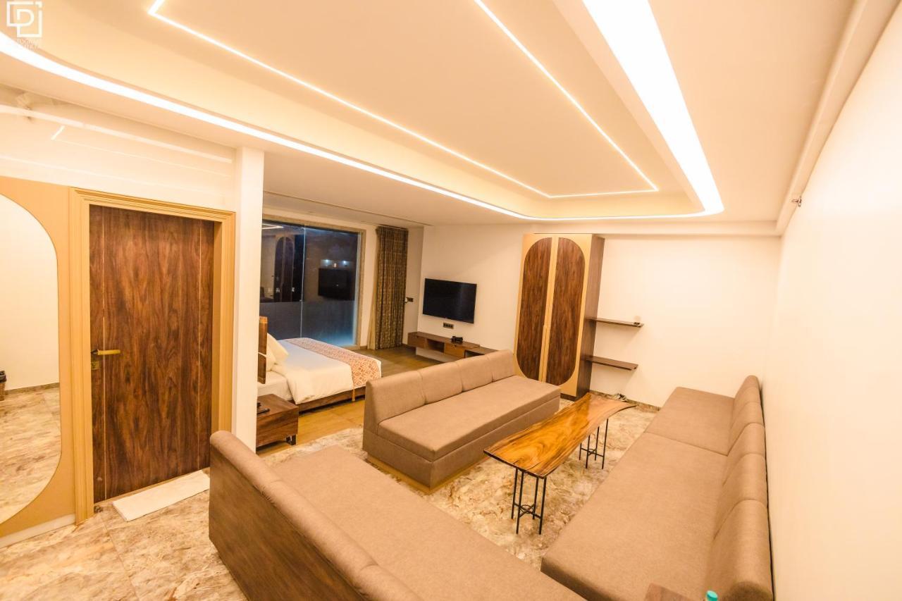 Hotel Mirana , Tinsukia Dış mekan fotoğraf